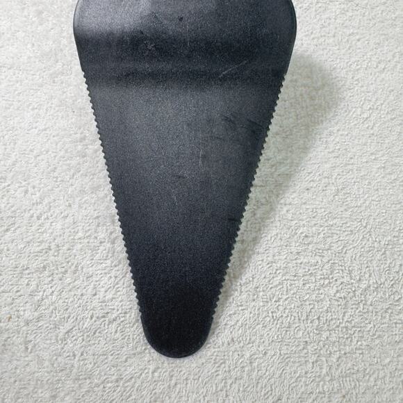 AMCO Stainless Flexible Nylon Pie Cutter Server Rust Proof Part Serrated Utensil - Picture 2 of 7